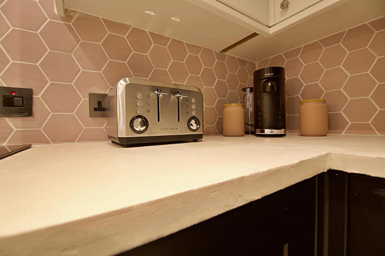 Scotforth Road- Boutique Rooms In Lancaster City Townhouse Exteriör bild