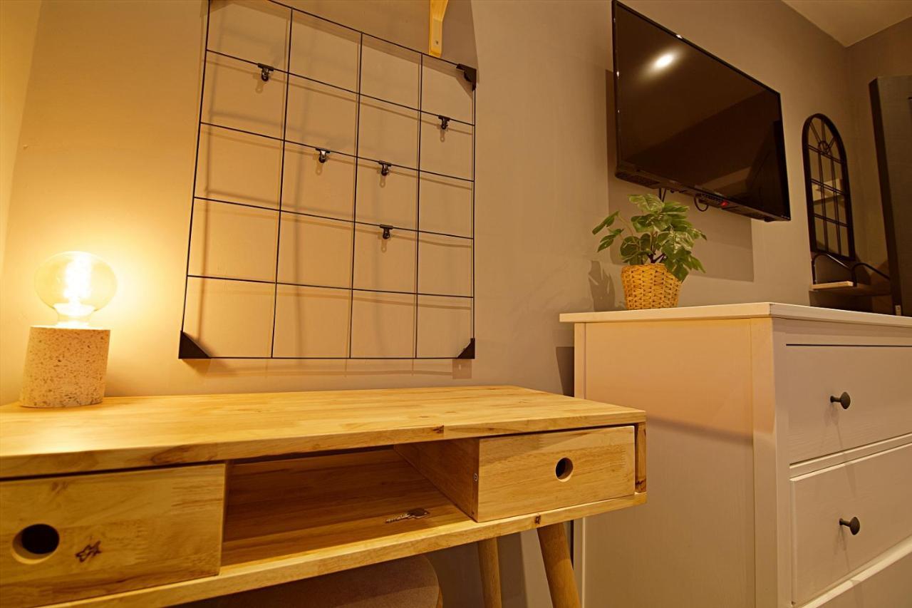 Scotforth Road- Boutique Rooms In Lancaster City Townhouse Exteriör bild