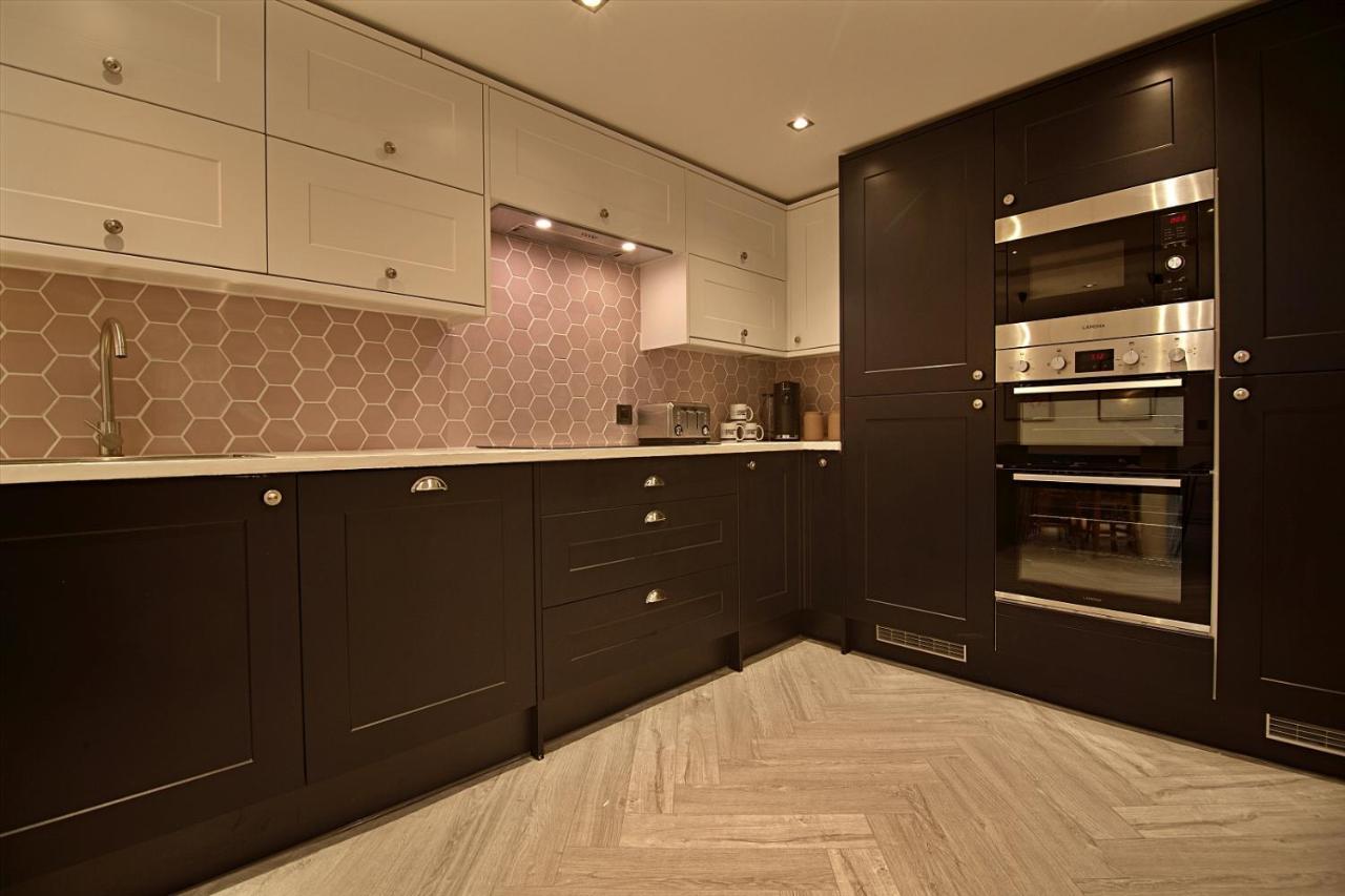 Scotforth Road- Boutique Rooms In Lancaster City Townhouse Exteriör bild