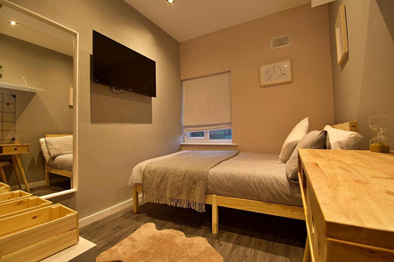 Scotforth Road- Boutique Rooms In Lancaster City Townhouse Exteriör bild